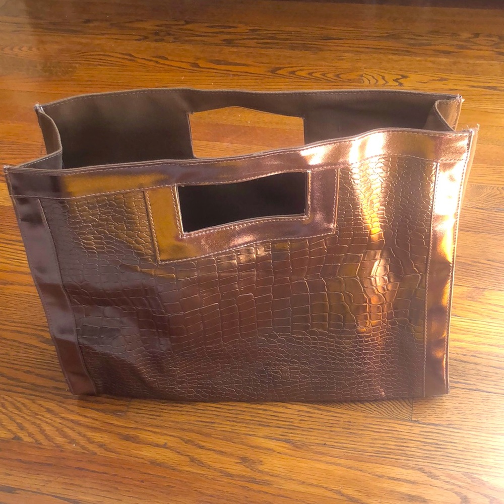 Gold Unlabeled Aligator Style Print Handheld Tote Bag